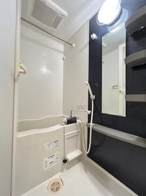 バス・シャワールーム　浴室乾燥機付のバスルーム