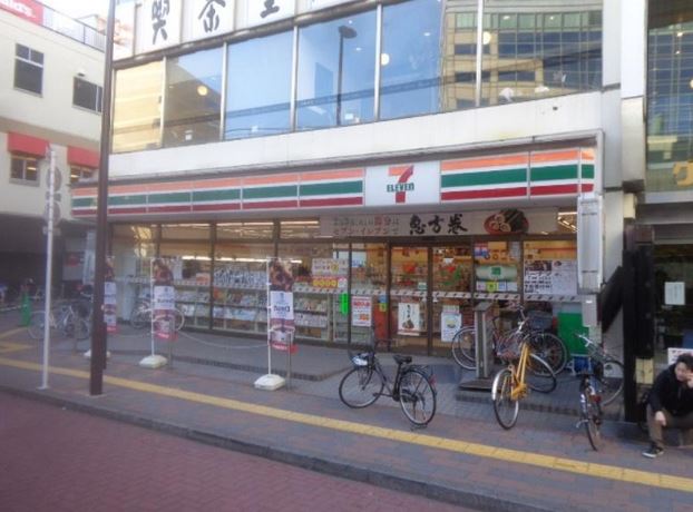 コンビニ　セブンイレブン大田区西蒲田店（コンビニ）まで172m