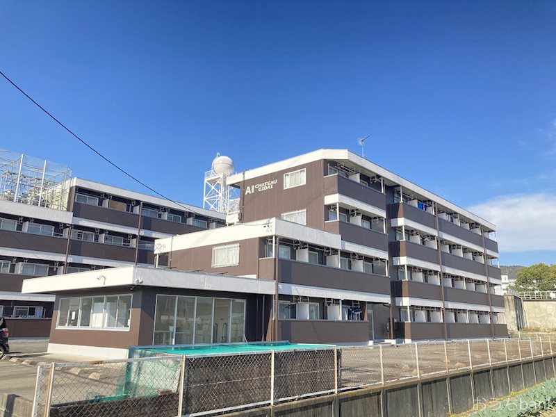 建物外観　静かな環境。岐阜大学に近く、リノベーションされたマンションで