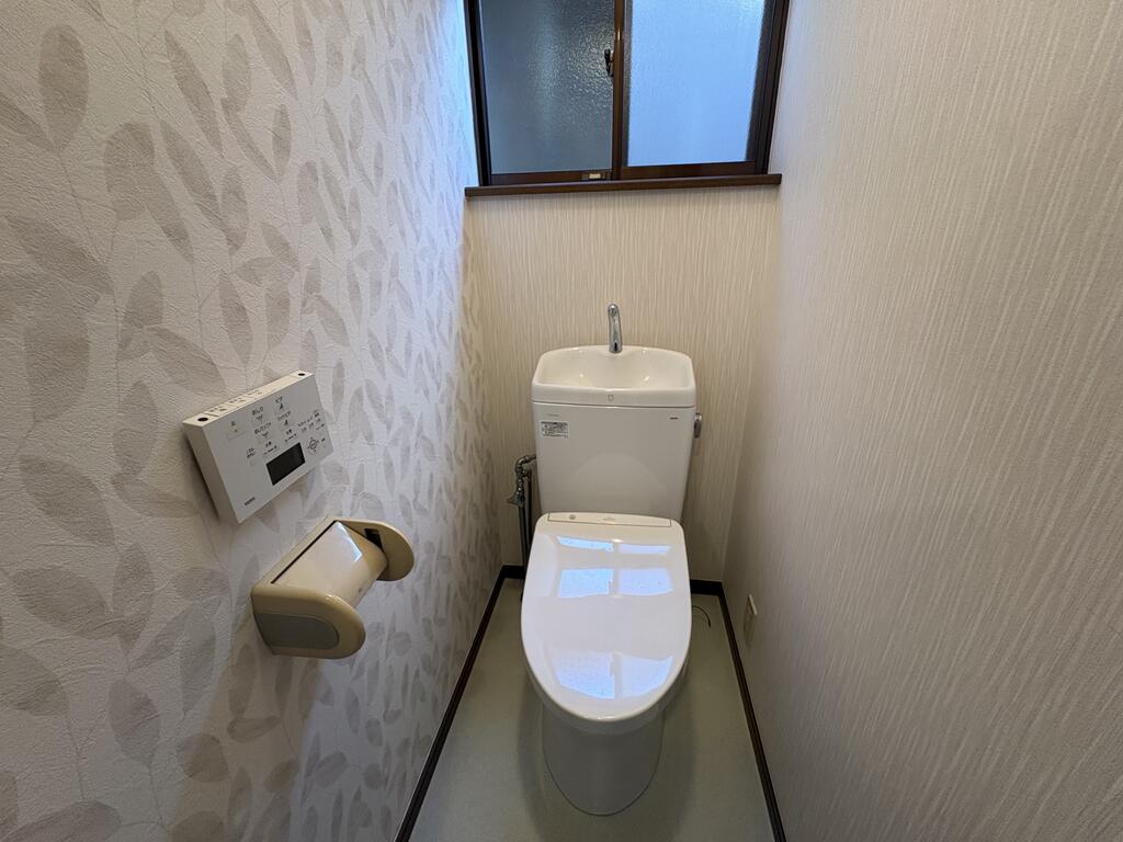 トイレ　★トイレは落ち着く空間となっております★