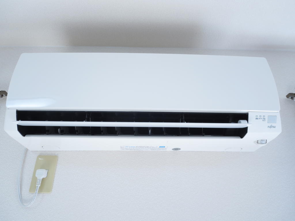 その他設備　リビングエアコン付きです
