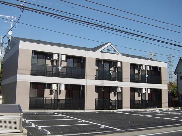 建物外観　ティアラの外観