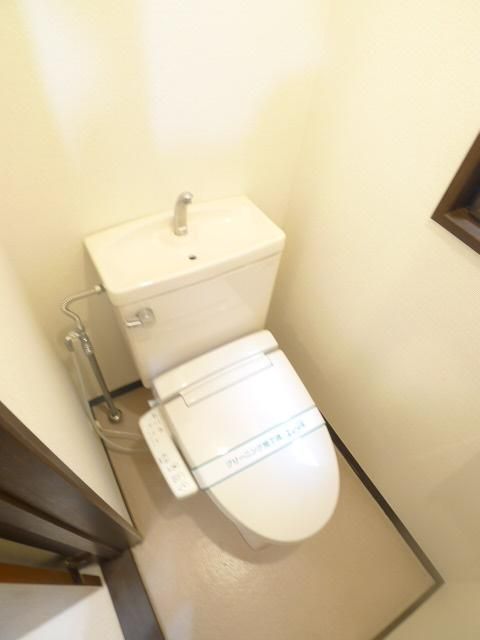 【葛飾区柴又のマンションのトイレ】