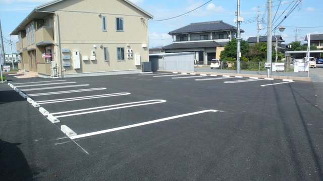 駐車場　敷地内駐車スペース