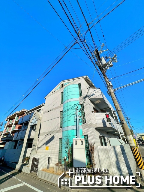 和歌山市中之島のマンションの建物外観