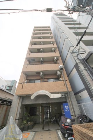大阪市中央区大手前のマンションの建物外観