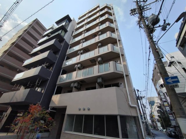 東大阪市足代新町のマンションの建物外観