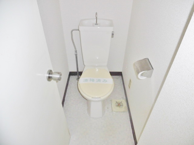 【横浜市瀬谷区下瀬谷のマンションのトイレ】
