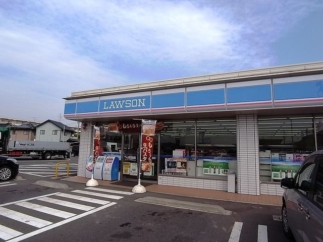 【倉敷市連島町鶴新田のマンションのコンビニ】