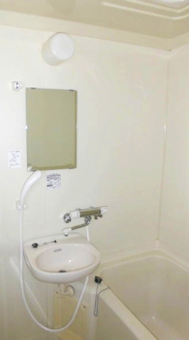 洗面設備　同仕様