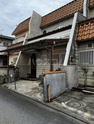 御園タウンハウスの建物外観