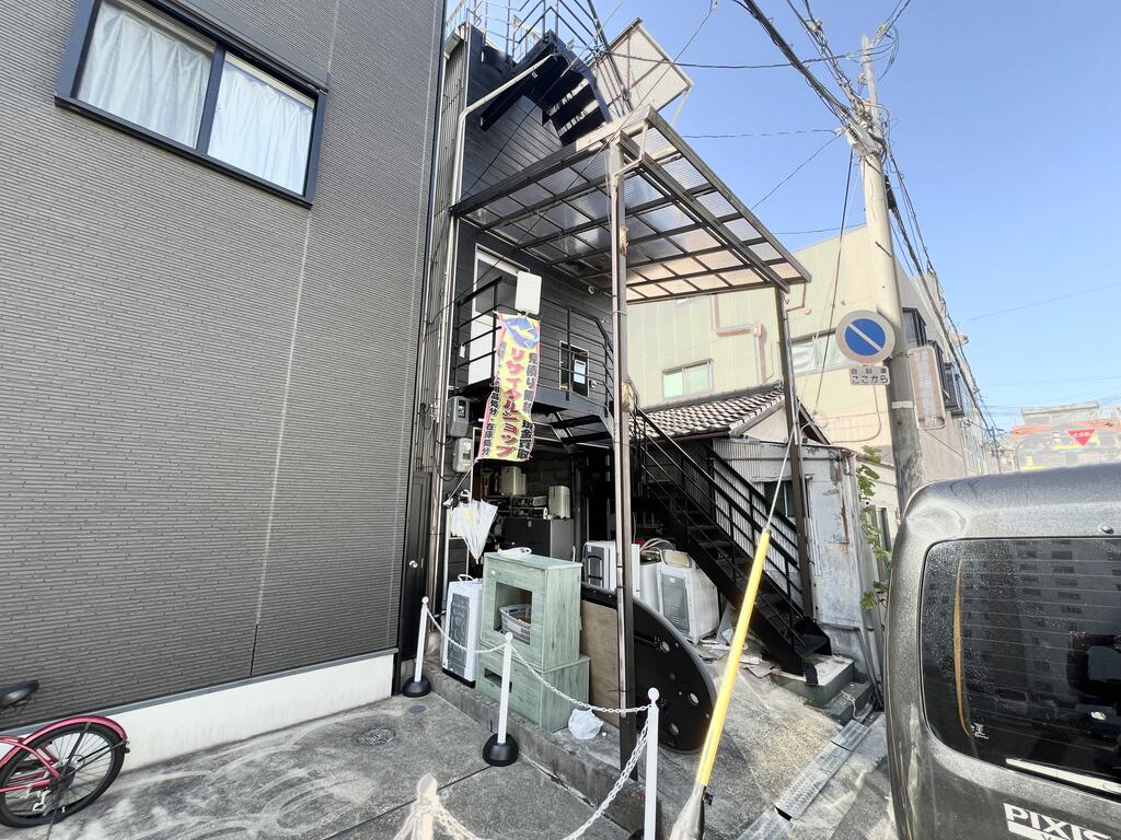 淀川区新北野3丁目5LDK貸家の建物外観