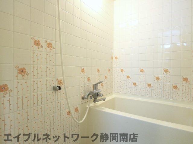 バス・シャワールーム　日々の疲れを癒すお風呂付です