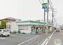 コンビニ　ファミリーマートサンズ戸塚深谷町店（コンビニ）まで520m