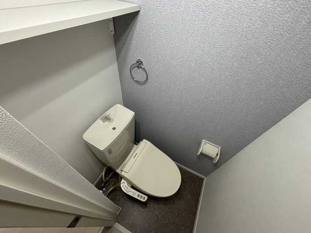 トイレ　※別号室の写真になります。