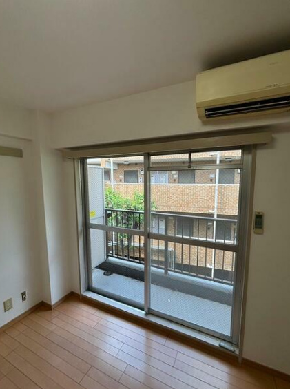 居室・リビング　ダイアパレス三ツ沢公園東館