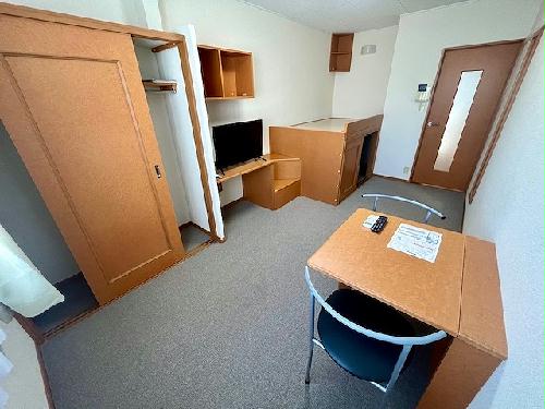 居室・リビング　設備・仕様は号室により異なる為、現状を優先いたします。