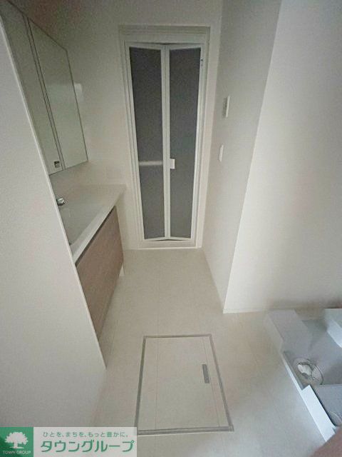 バス・シャワールーム　玄関