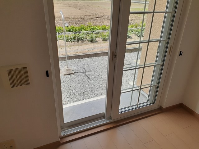 バルコニー　専用庭