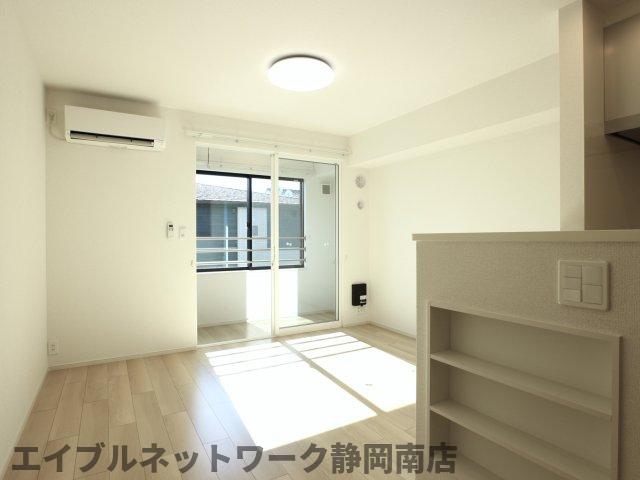 居室・リビング　使いやすいリビングです