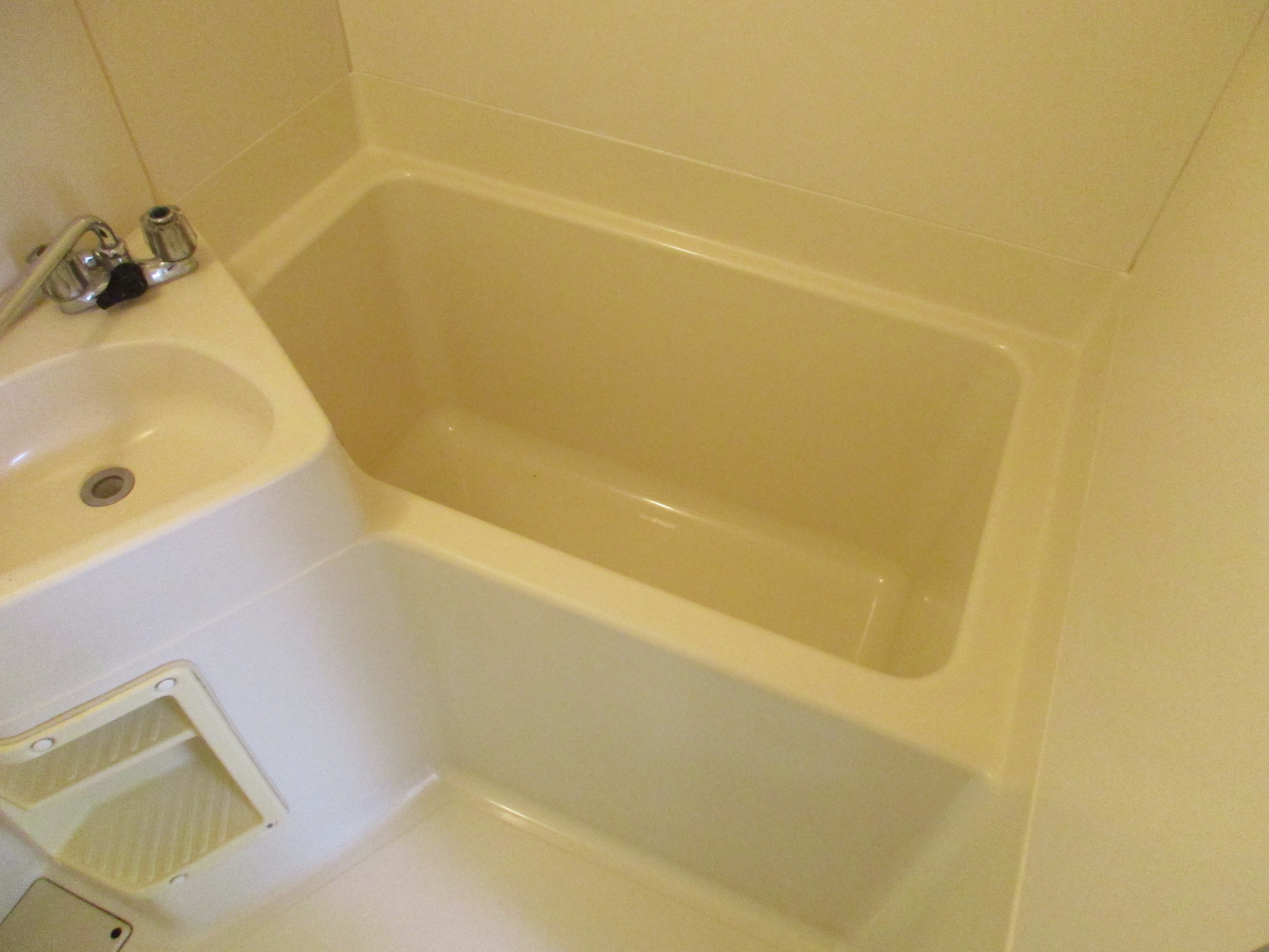 バス・シャワールーム　浴室です☆