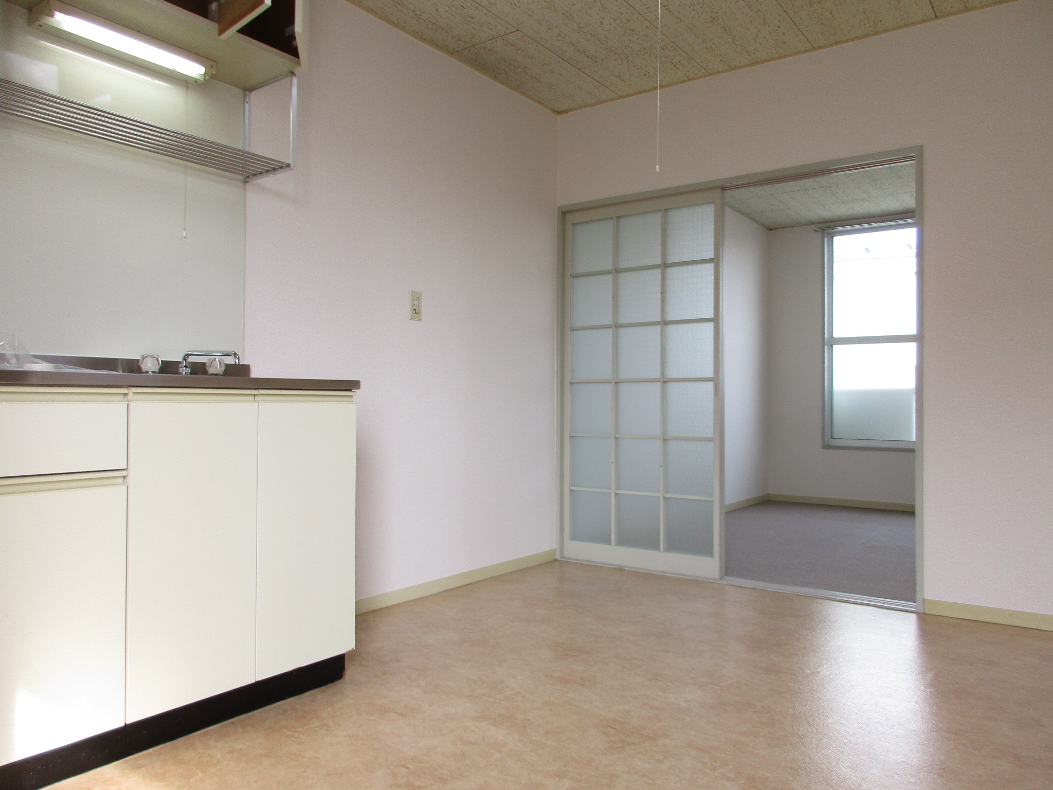 居室・リビング　キッチンスペース全体☆