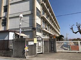 小学校　姫路市立英賀保小学校（小学校）まで973m