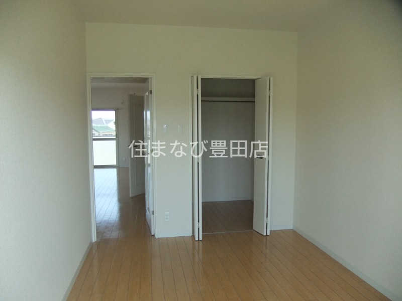 収納　同型タイプ