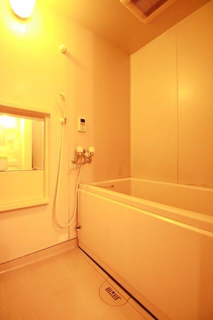 バス・シャワールーム　※別室の参考写真の為、現況優先です。