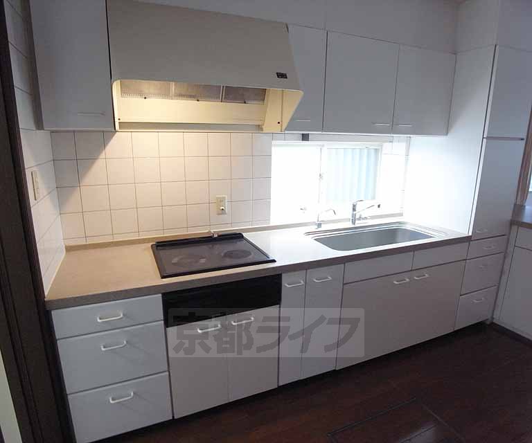 キッチン　大型のシステムキッチン