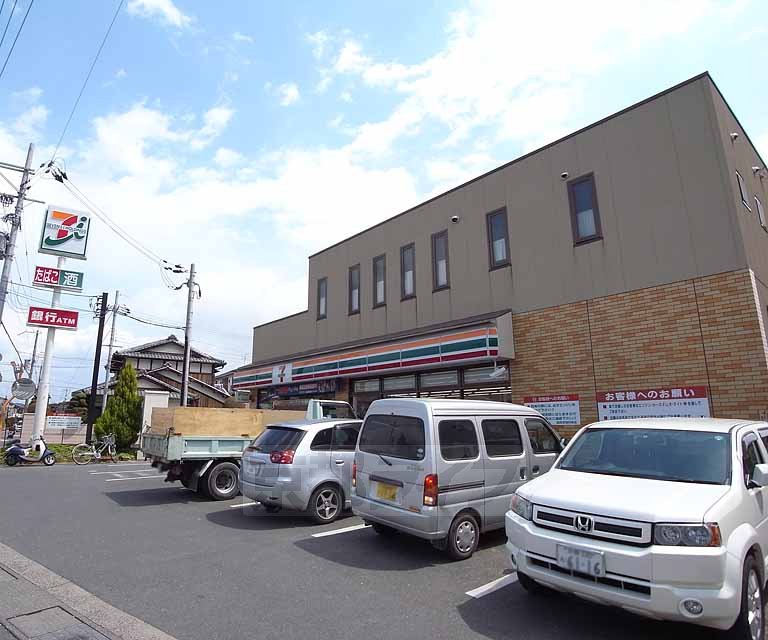 コンビニ　セブンイレブン長岡京海印寺店（コンビニ）まで390m