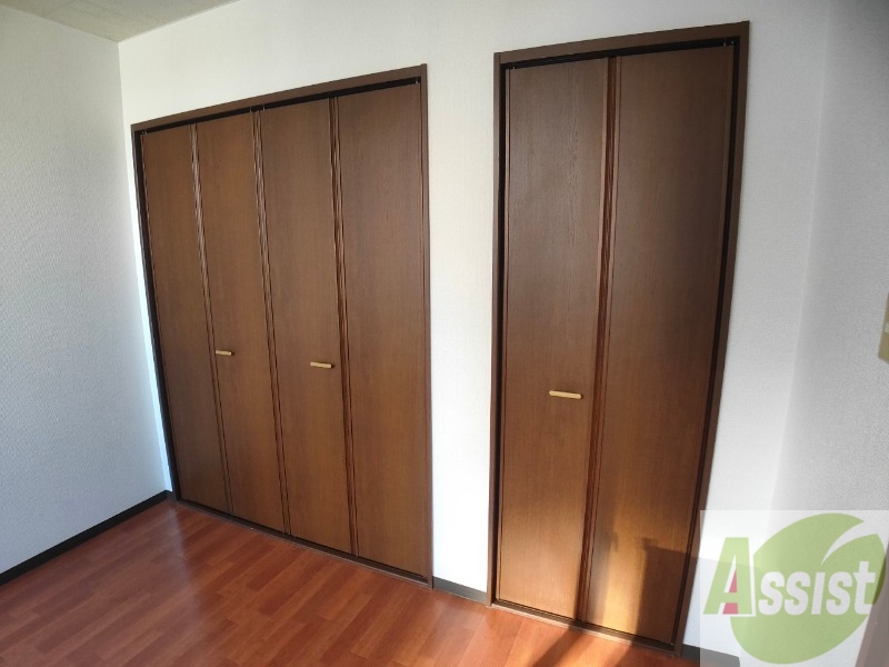 収納　クローゼットがありました。お洋服や荷物はここへ