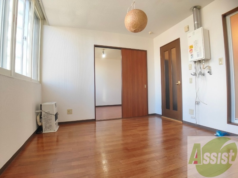 居室・リビング　広くてキレイなＬＤＫが広がっていて、充実した生活が送れそう。