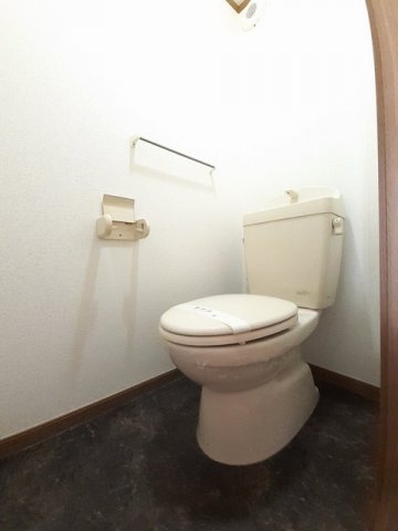 トイレ　ゆったりとした空間のトイレです