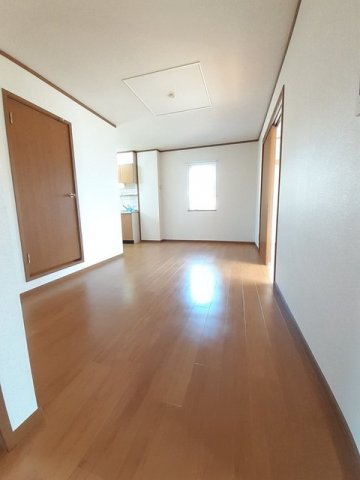 居室・リビング　使いやすい居間です