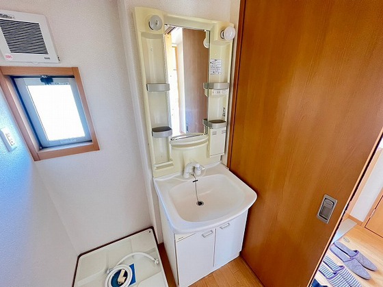 洗面設備　※別部屋の写真です