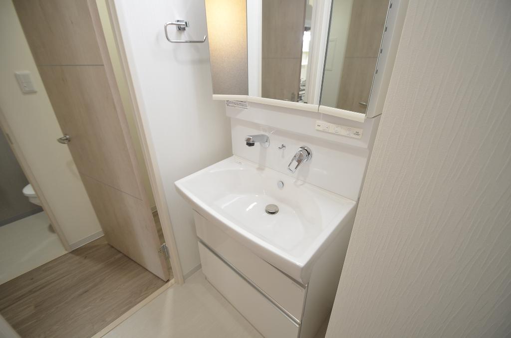 洗面設備　洗髪洗面化粧台