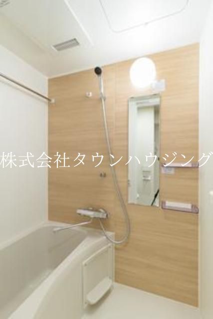 バス・シャワールーム　※写真は同タイプ住戸です。