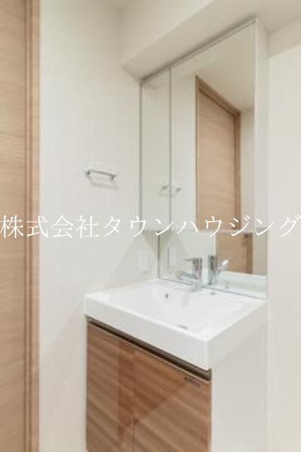 洗面設備　※写真は同タイプ住戸です。