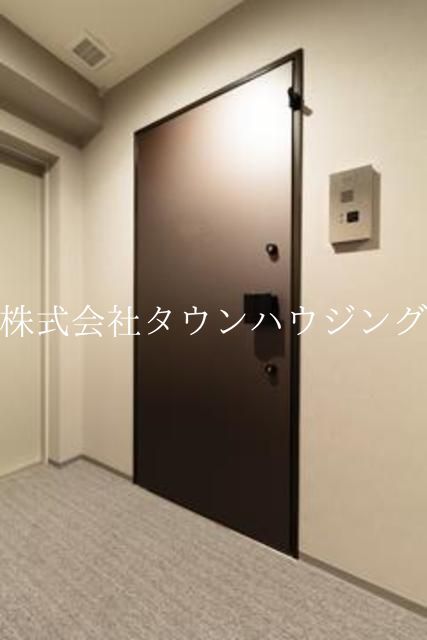 玄関　※写真は同タイプ住戸です。
