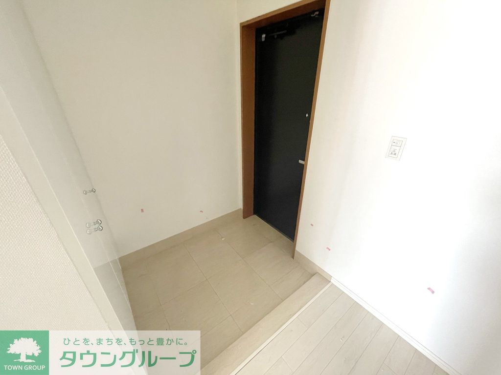 玄関　※同タイプ部屋写真参考※