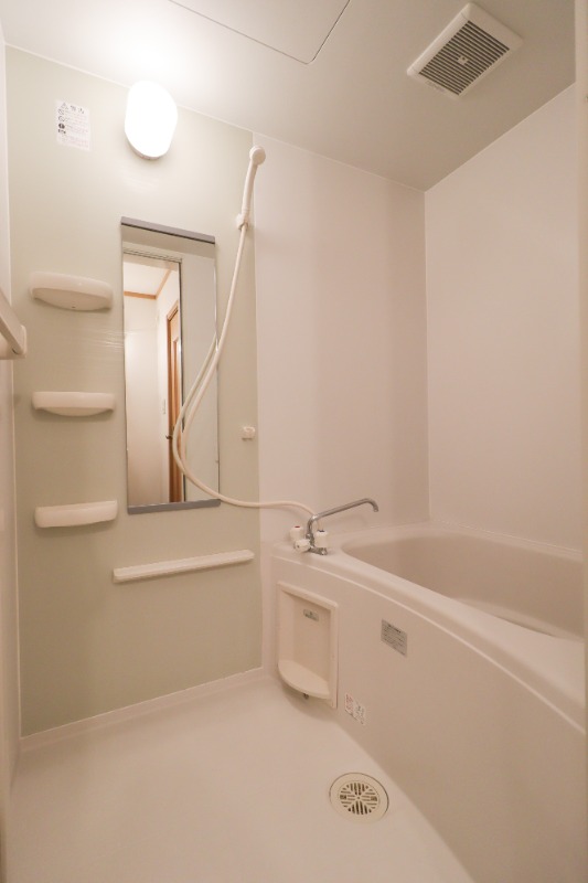 バス・シャワールーム　図面と現状に相違がある場合には現状を優先