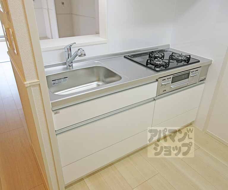 キッチン　３口ガスコンロのシステムキッチンです！