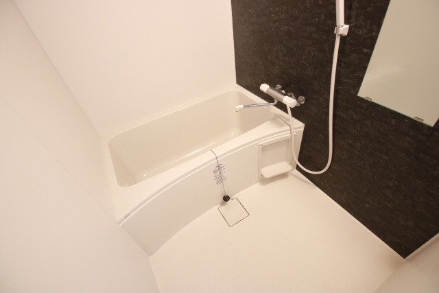 バス・シャワールーム　※別室の参考写真の為、現況優先です。