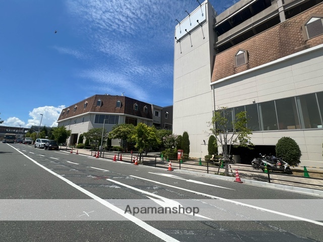 ドラックストア　ココカラファインみのおキューズモール店（ドラッグストア）まで514m