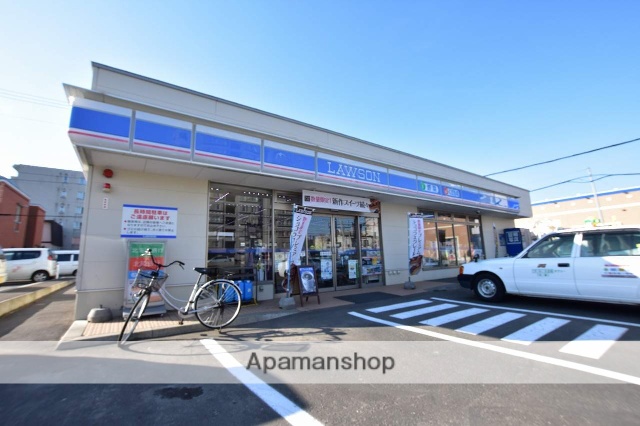 コンビニ　ローソン（コンビニ）まで533m