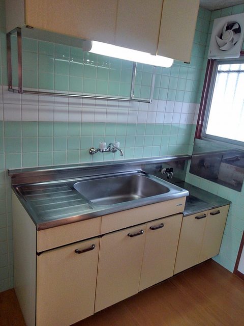 キッチン　同物件別号室の写真です。