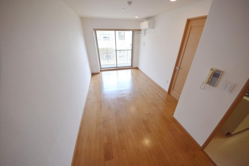 居室・リビング　★明るいリビングです★