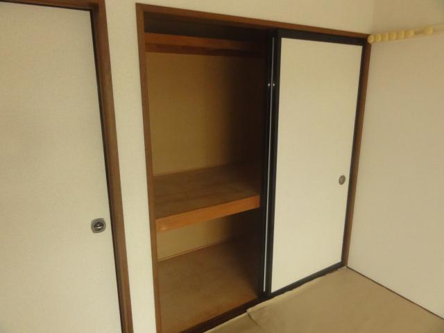 収納　押し入れ