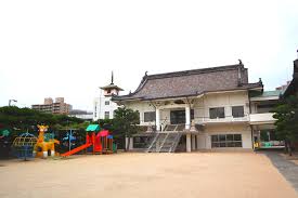 幼稚園・保育園　かなりや幼稚園（幼稚園・保育園）まで593m